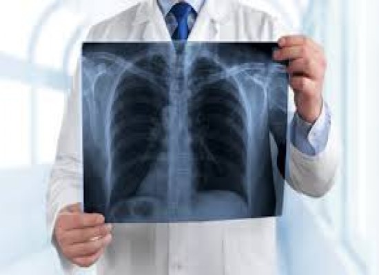 Czym różni się zapalenie płuc od zapalenia oskrzeli?